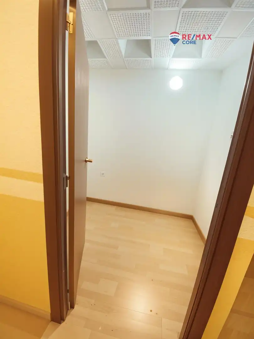 Business premises for sale in Casco Antiguo, imagen 2