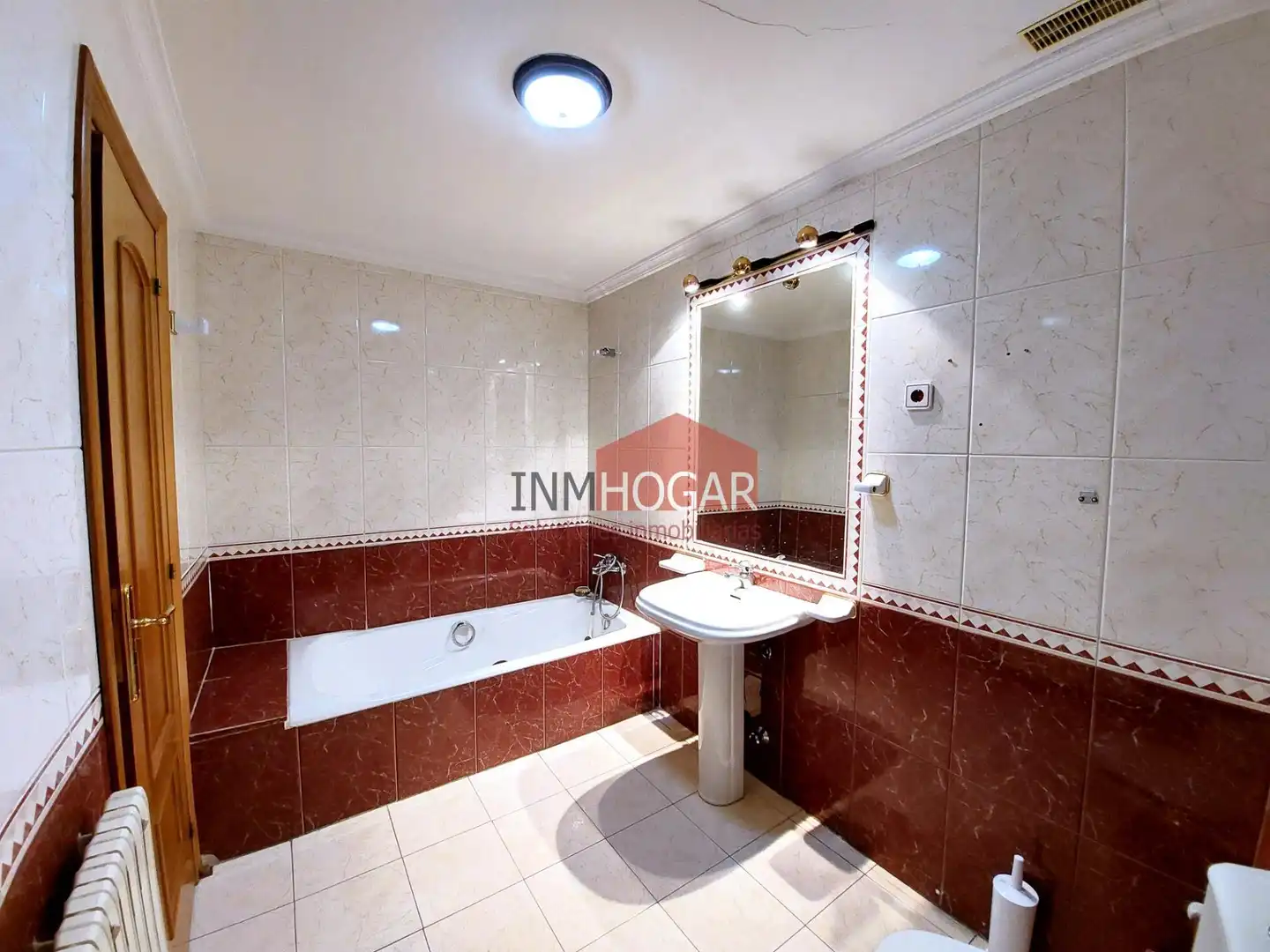 Baño de Piso en venta en Ávila con Calefacción