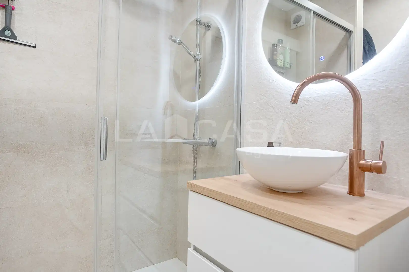 Bathroom of Flat for sale in Cornellà de Llobregat  with Balcony