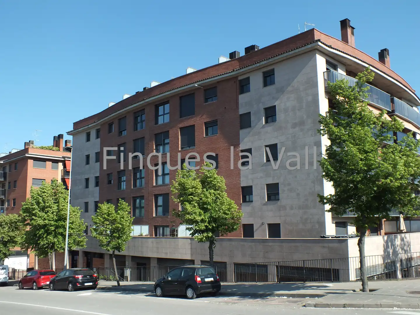 Vista exterior de Piso en venta en Vic con Calefacción y Horno