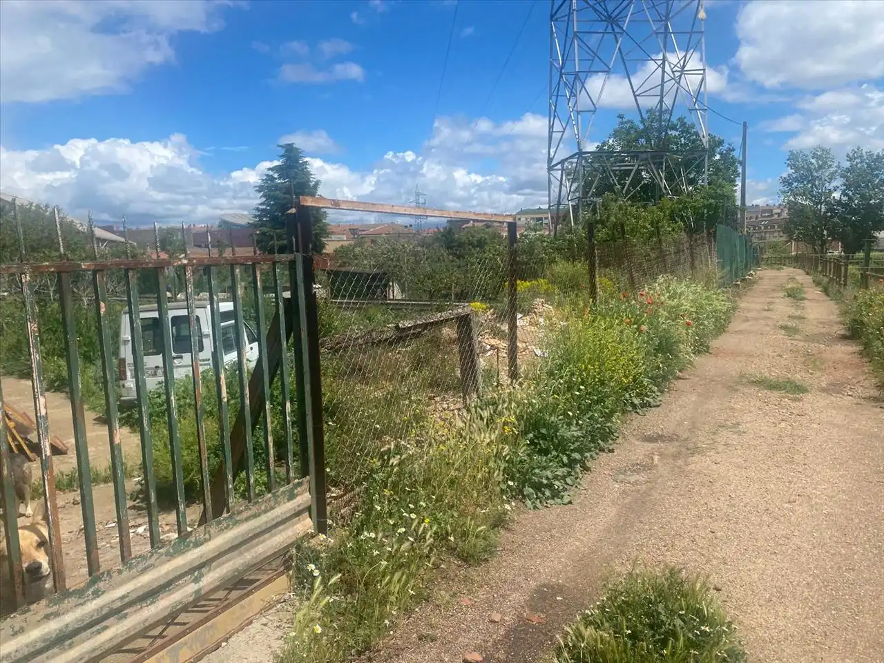 Residencial en venta en Gorrion, San Andrés del Rabanedo pueblo