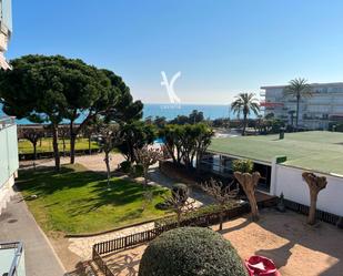 Vista exterior de Pis de lloguer en Cabrera de Mar amb Terrassa i Piscina