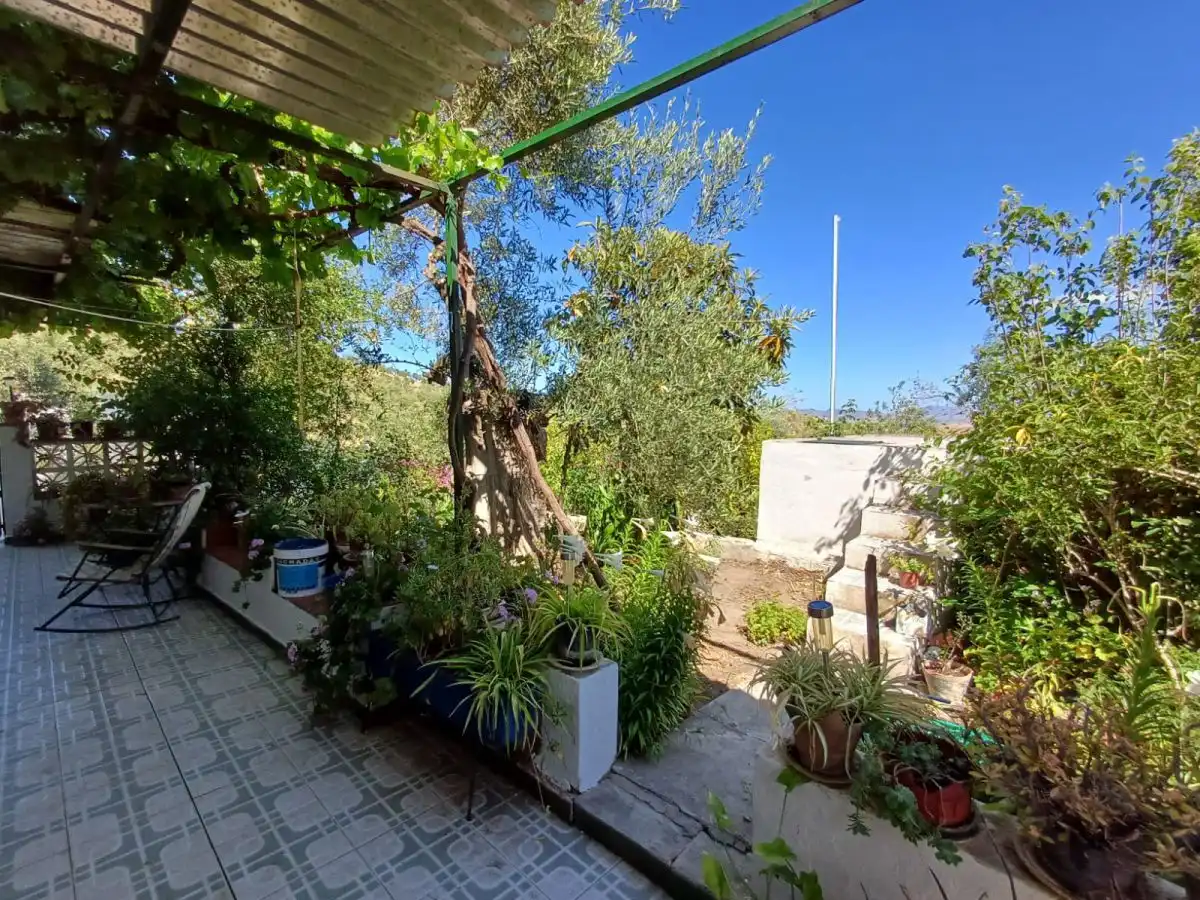 Jardí de Finca rústica en venda en Alozaina amb Aire condicionat, Calefacció i Terrassa