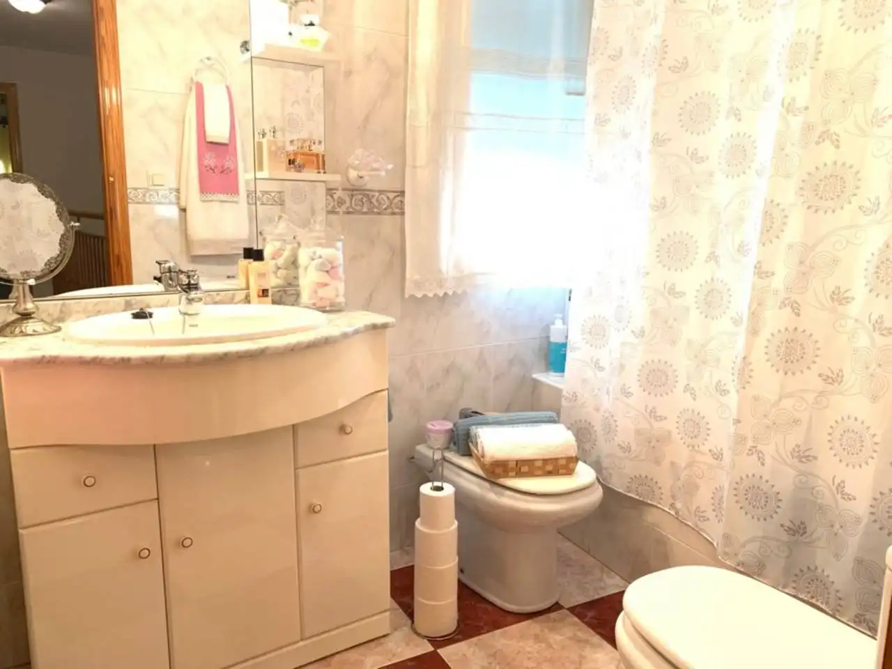 Casa en venta en Baza, imagen 2