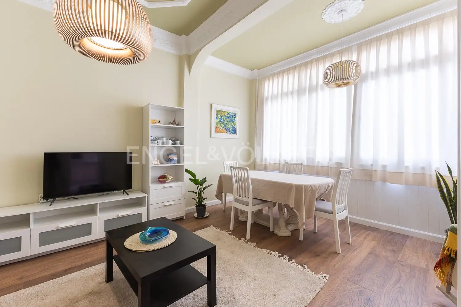 Sala d'estar de Pis de lloguer en Valencia amb Aire condicionat, Calefacció i Parquet