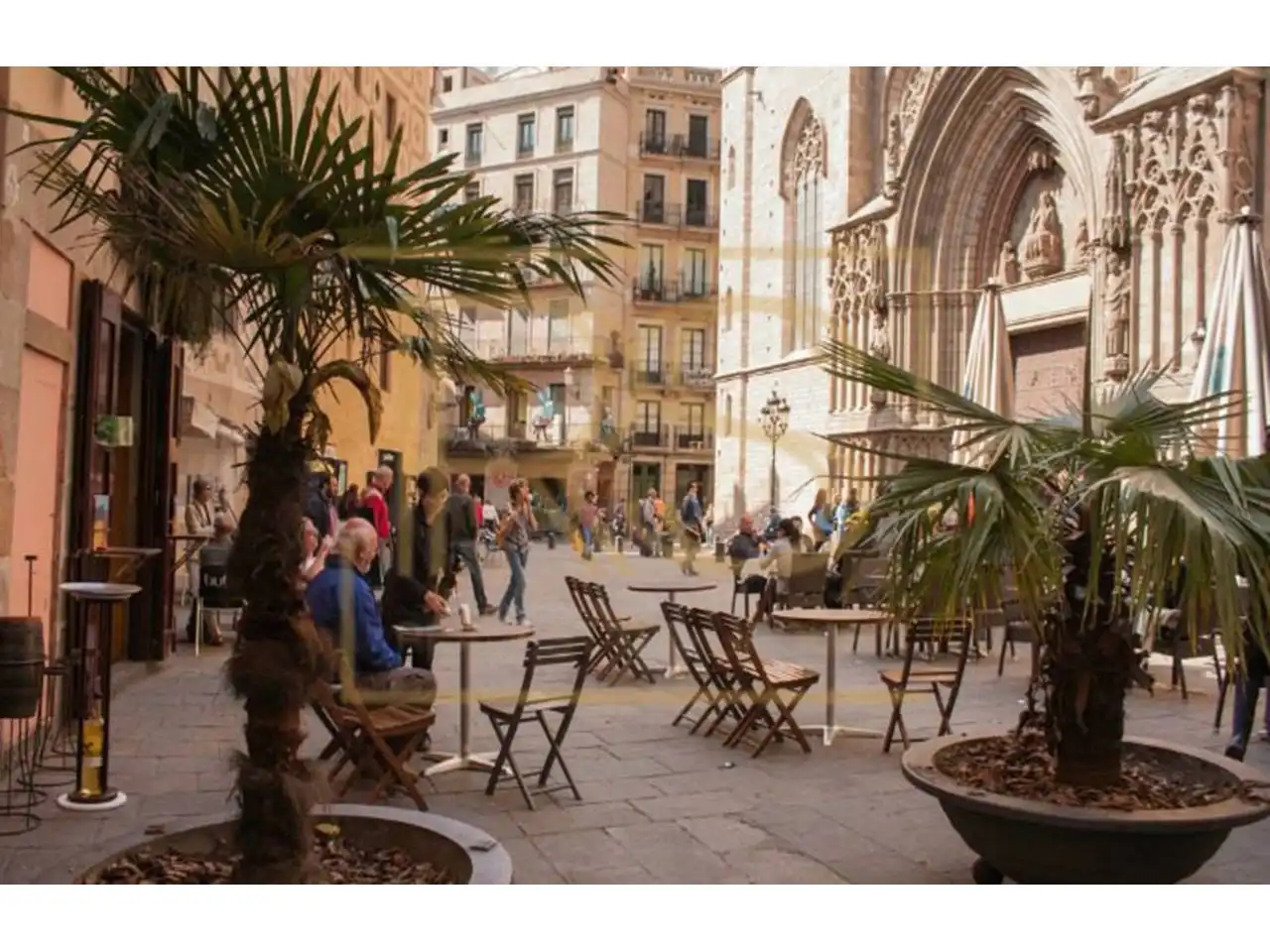 Flat for rent in Calle Sant agusti, El Raval