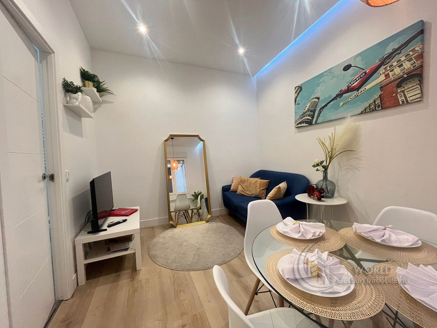 Sala de estar de Piso de alquiler en  Madrid Capital con Aire acondicionado, Calefacción y Amueblado