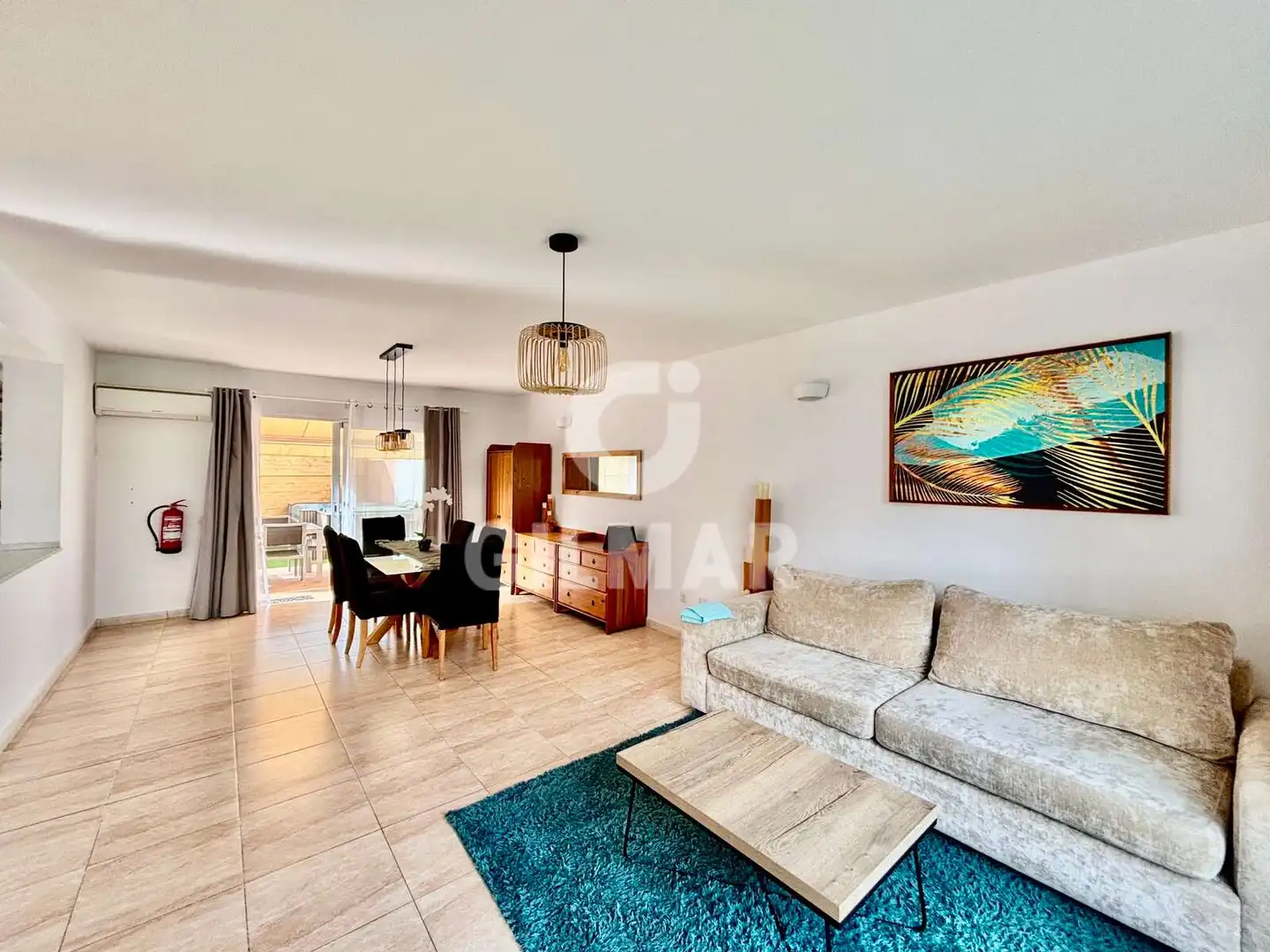 Sala de estar de Casa adosada en venta en Adeje con Jardín privado, Terraza y Amueblado