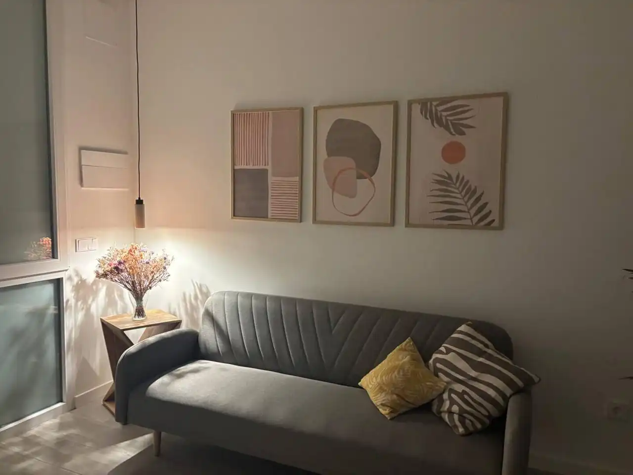 Living room of Flat for rent in Leganés  with Air Conditioner, Furnished and Internet