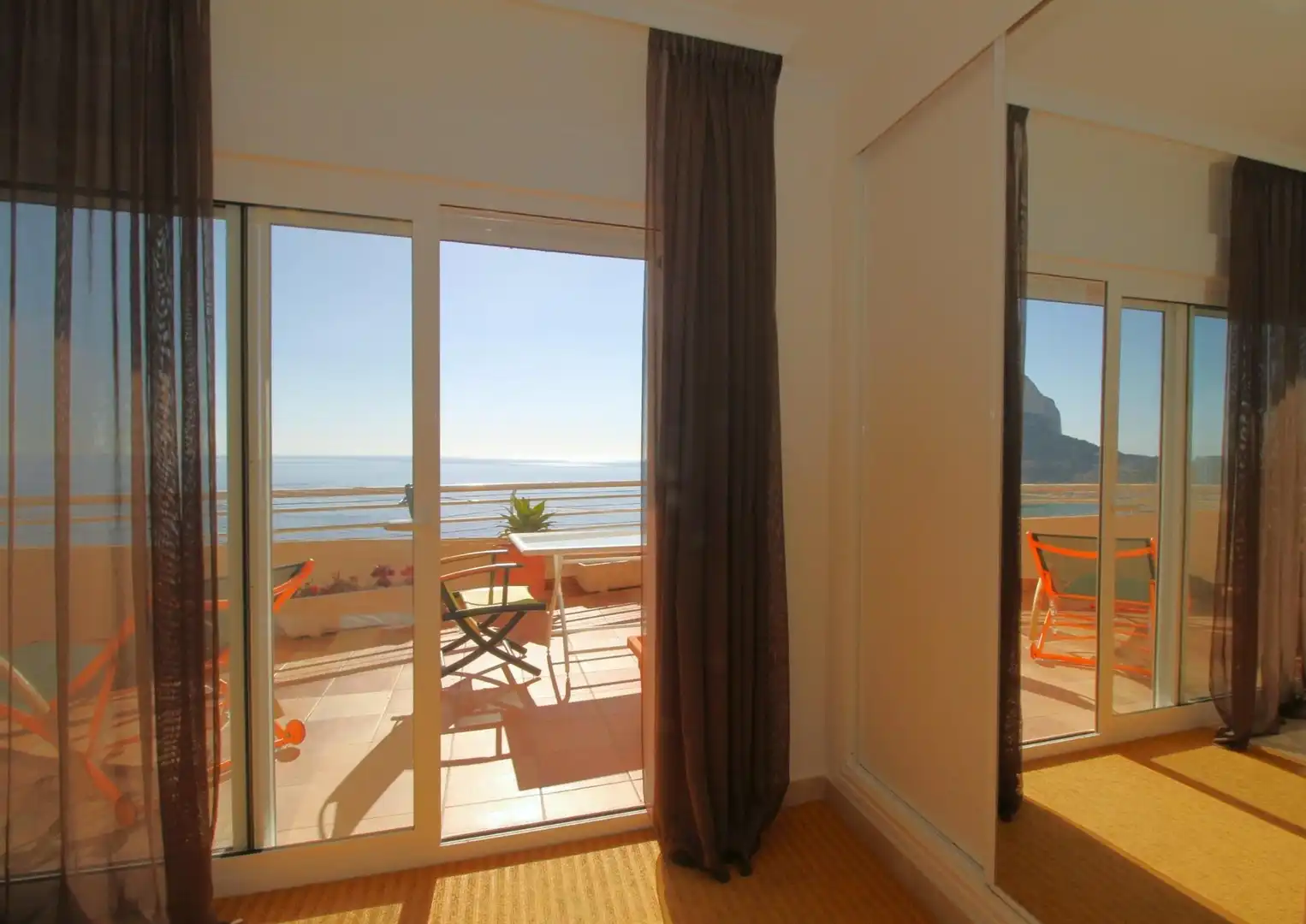 Bedroom of Apartments for sale in Calpe / Calp  with Air Conditioner, Heating and Private garden