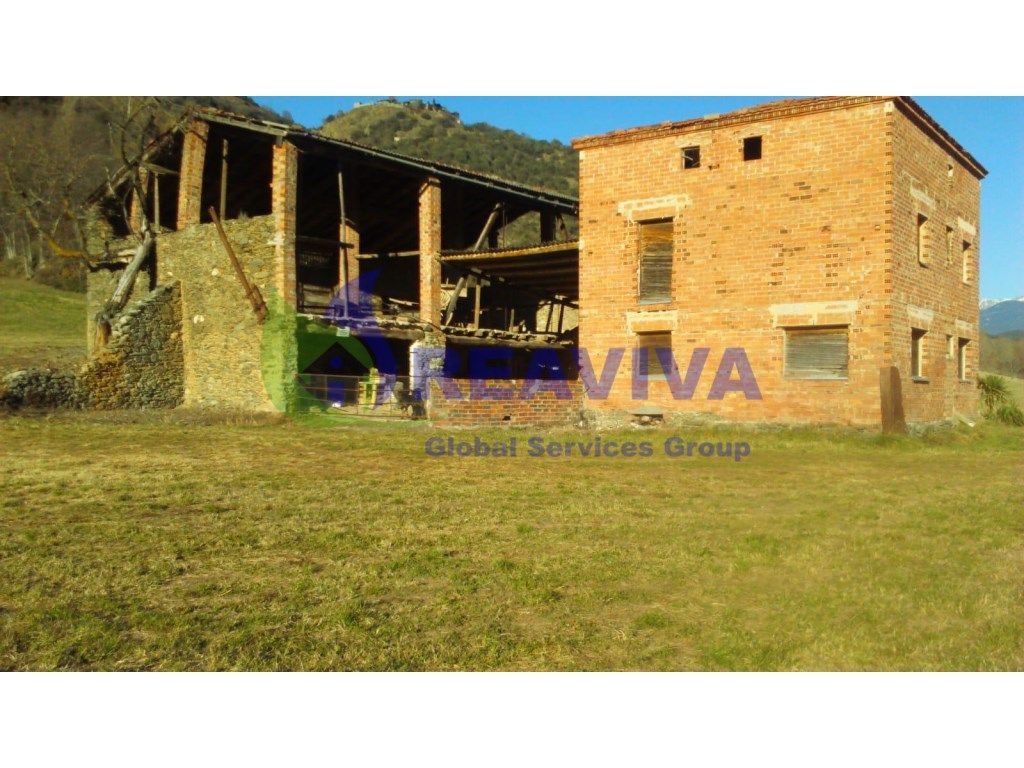 Exterior view of House or chalet for sale in Les Valls d'Aguilar  with Balcony