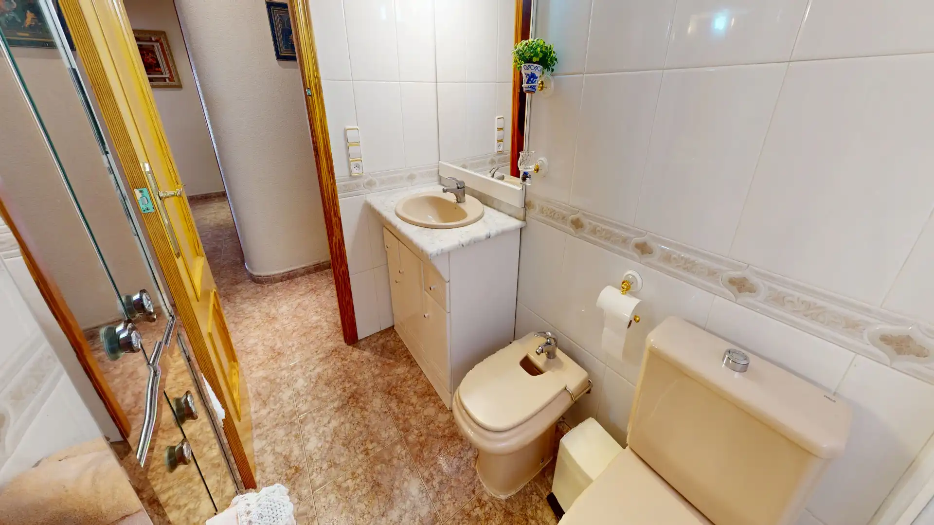 Badezimmer von Wohnung zum Verkauf in Sax mit Klimaanlage, Terrasse und Balkon
