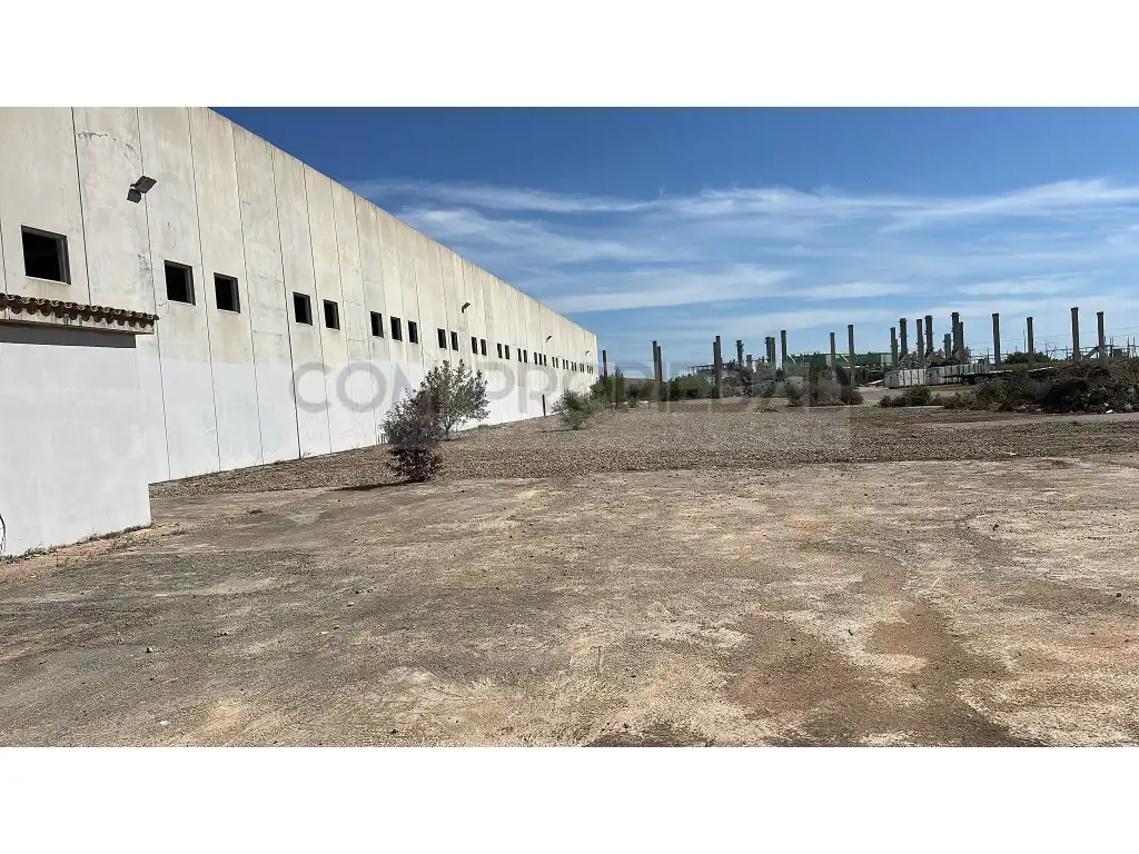 Exterior view of Industrial buildings for rent in Bunyola