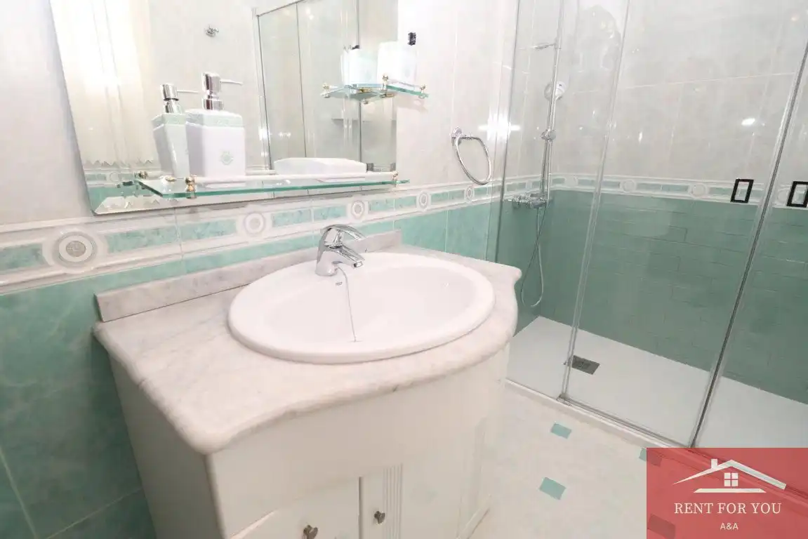 Bathroom of Flat for rent in Alhaurín El Grande  with Air Conditioner, Furnished and Balcony