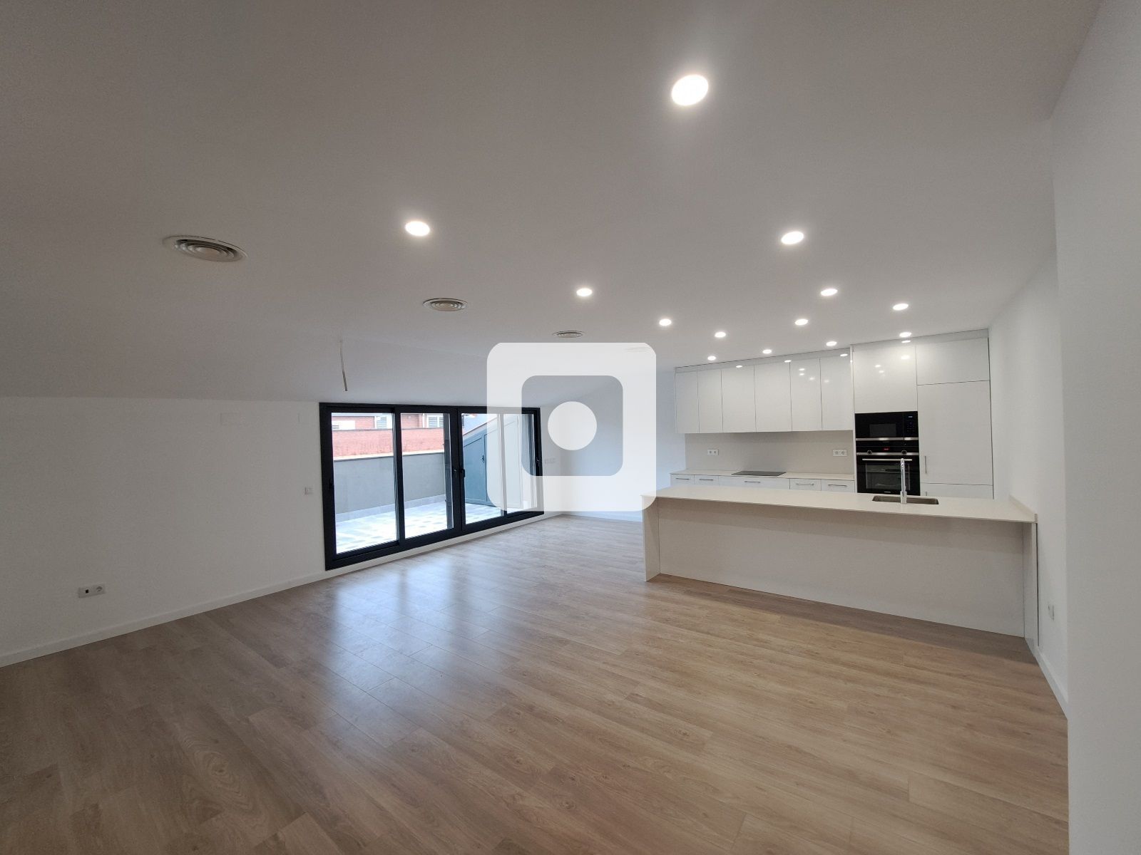 Duplex for sale in Terrassa  with Air Conditioner, Heating and Terrace