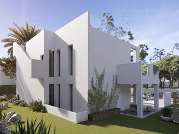 Casa con balcón en venta en San Luis de Sabinillas