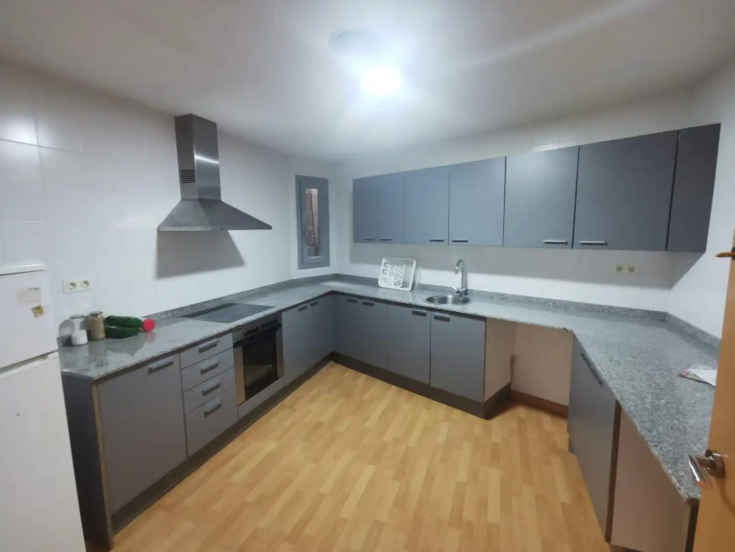 Kitchen of Flat for sale in Manresa  with Heating and Parquet flooring