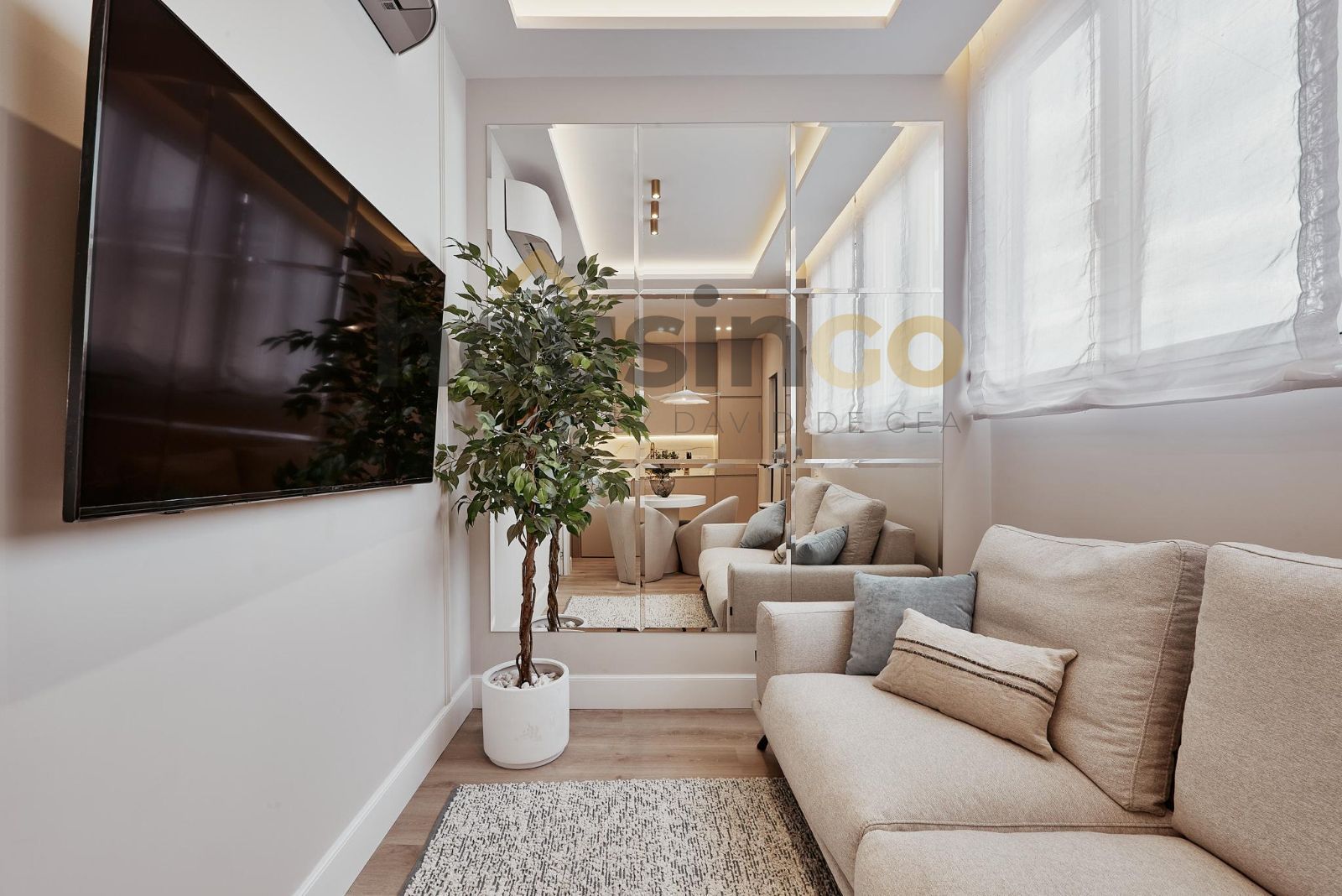 Sala d'estar de Pis en venda en  Madrid Capital amb Aire condicionat, Calefacció i Parquet