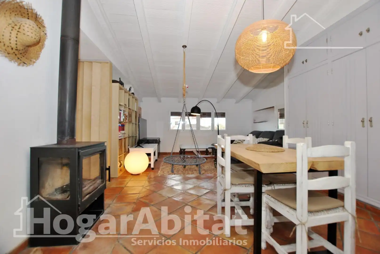 Sala d'estar de Casa o xalet en venda en Oliva amb Aire condicionat, Jardí privat i Terrassa