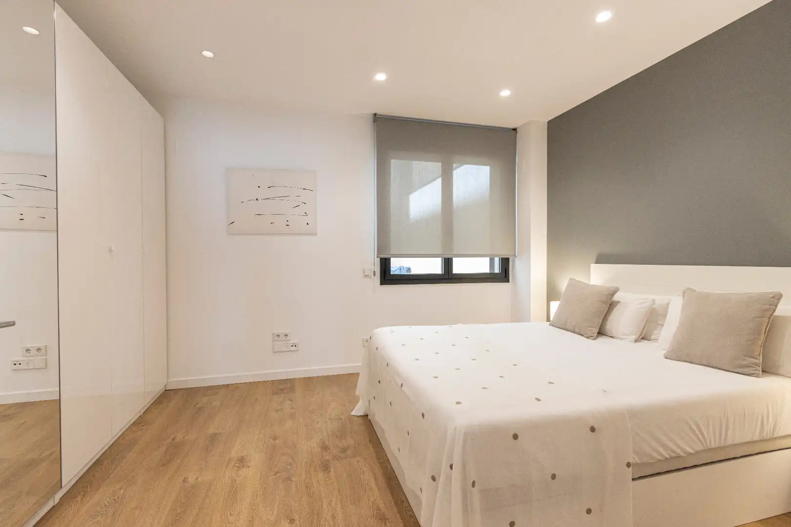 Bedroom of Duplexes for sale in Barcelona  with Air Conditioner, Heating and Parquet flooring