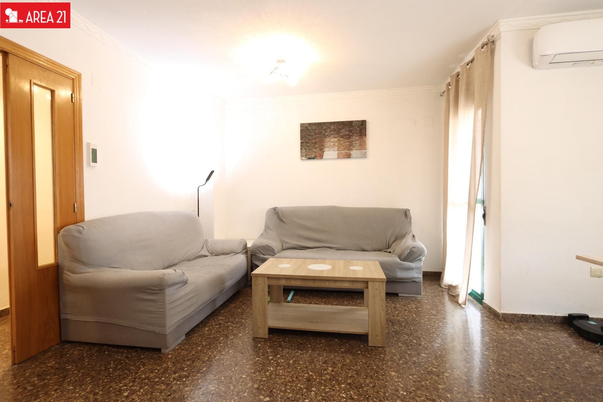 Sala d'estar de Pis en venda en Paterna amb Aire condicionat, Terrassa i Balcó