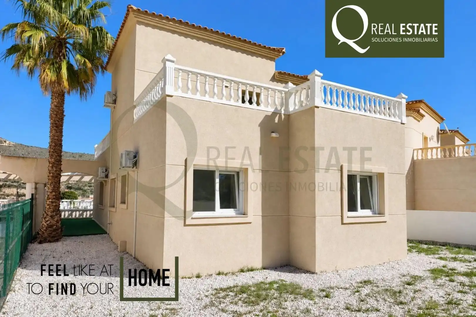 Detached house with garden for sale in Calle Calle Torrevella