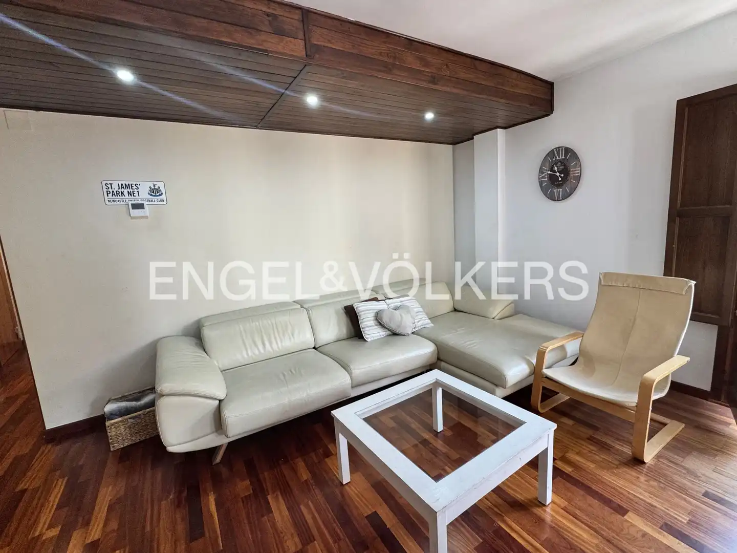 Sala d'estar de Pis de lloguer en  Valencia Capital amb Aire condicionat, Calefacció i Parquet
