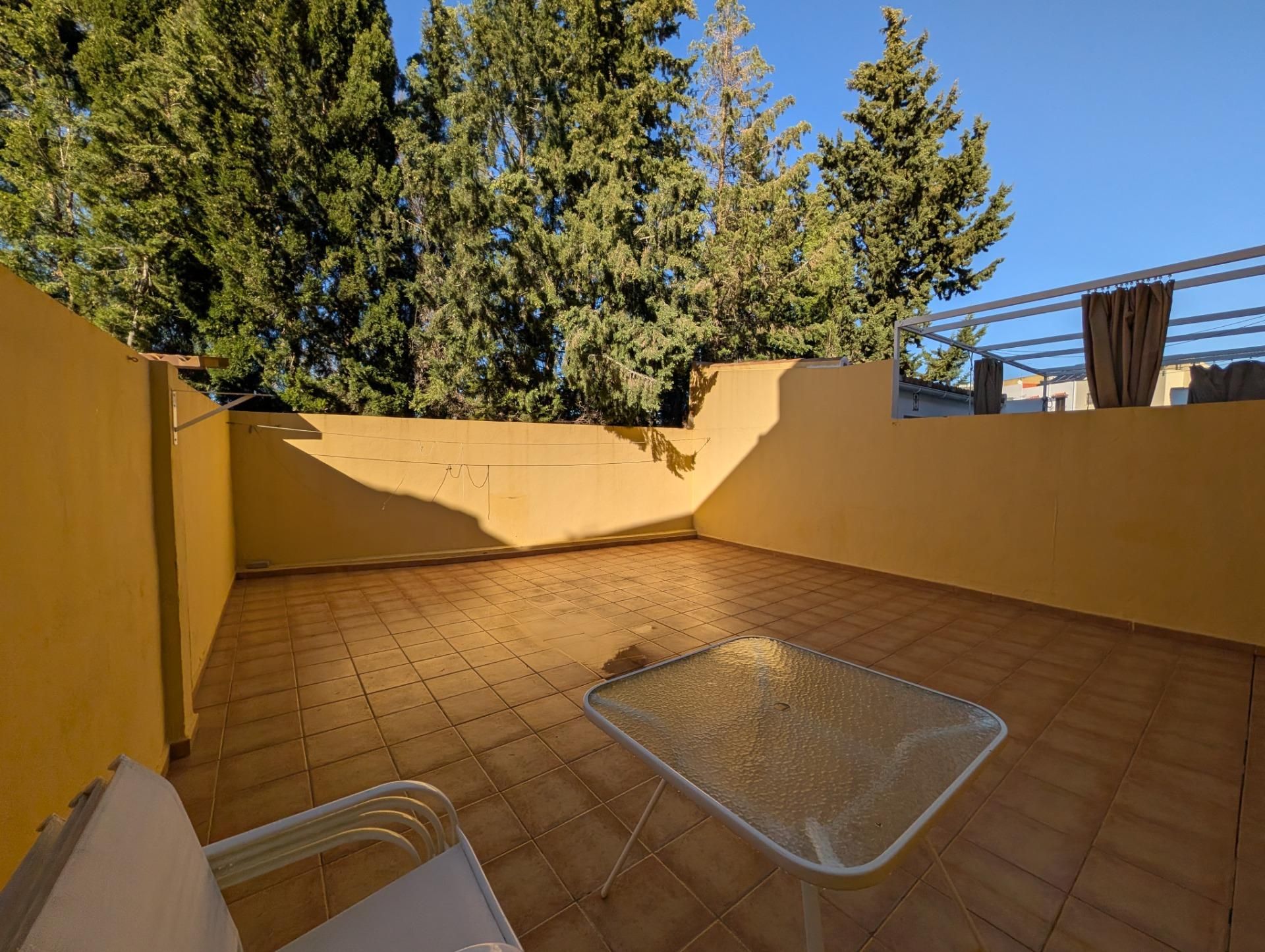 Einfamilien-Reihenhaus miete in Sanlúcar la Mayor