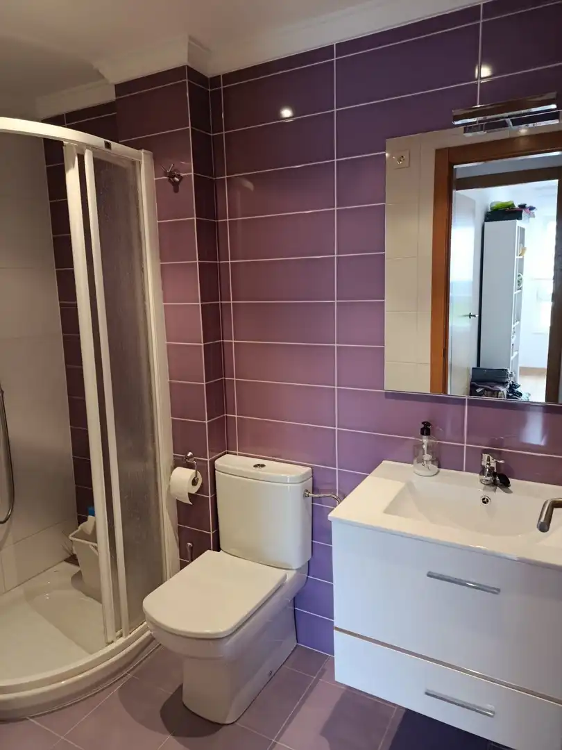 Badezimmer von Wohnungen zum Verkauf in Barreiros mit Heizung, Terrasse und Abstellraum
