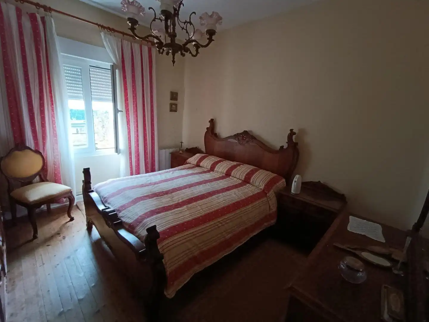 Habitación de Piso en venta en Torrelavega  con Terraza y Amueblado