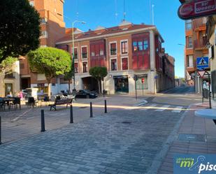 Vista exterior de Pis en venda en Valladolid Capital amb Calefacció, Parquet i Moblat