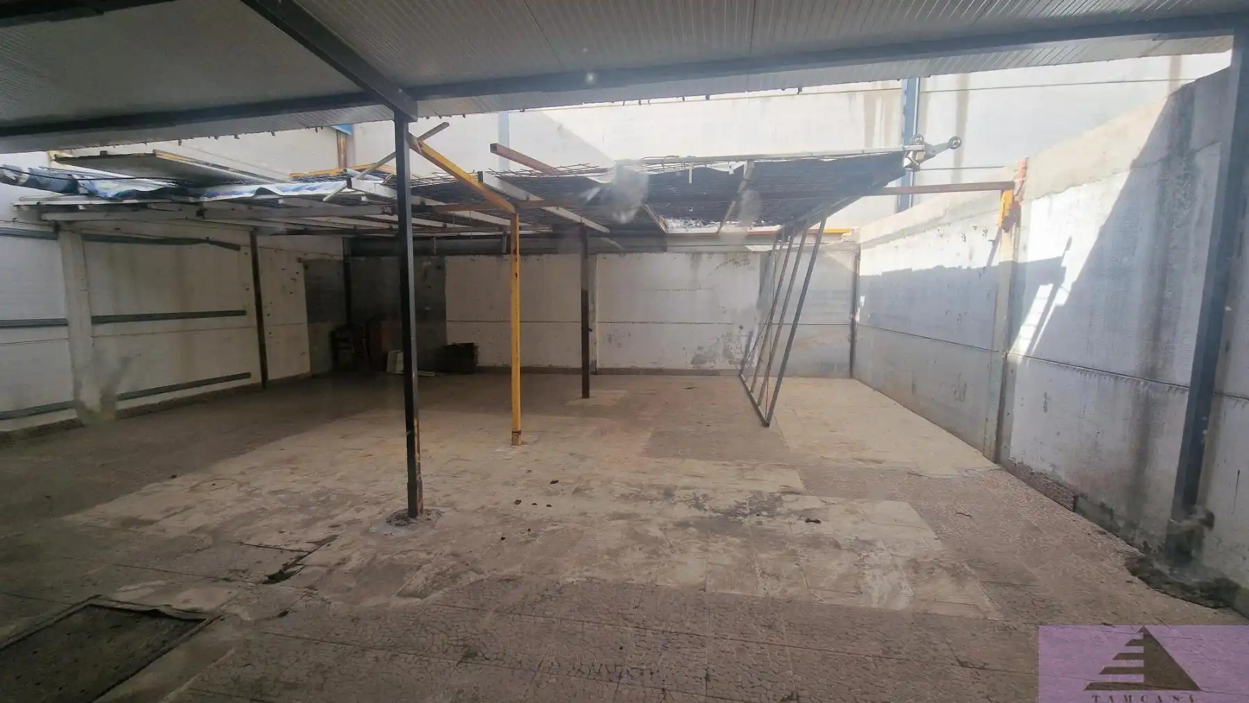 Industrial building for sale in Zona Entrada - Gasolineras, imagen 5