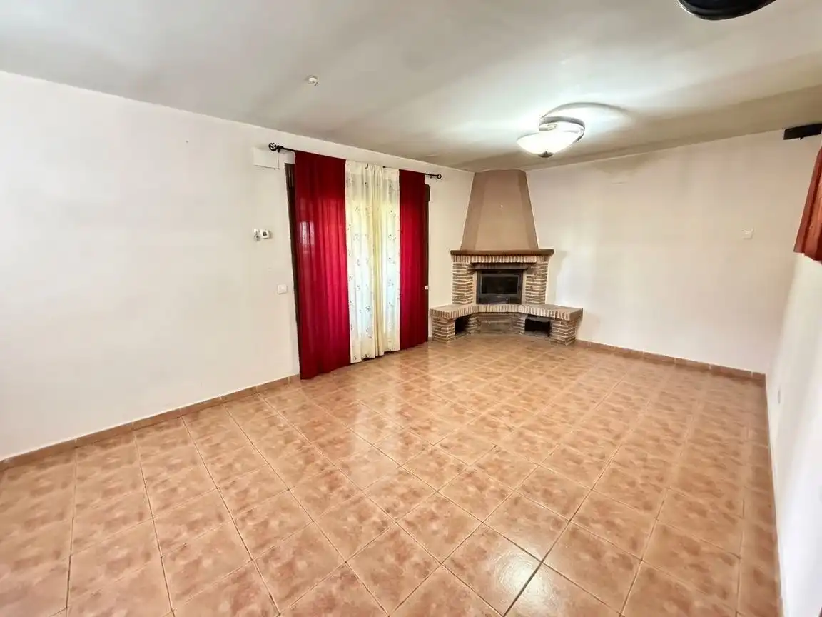 Detached house with pool for sale in Pioz, imagen 13