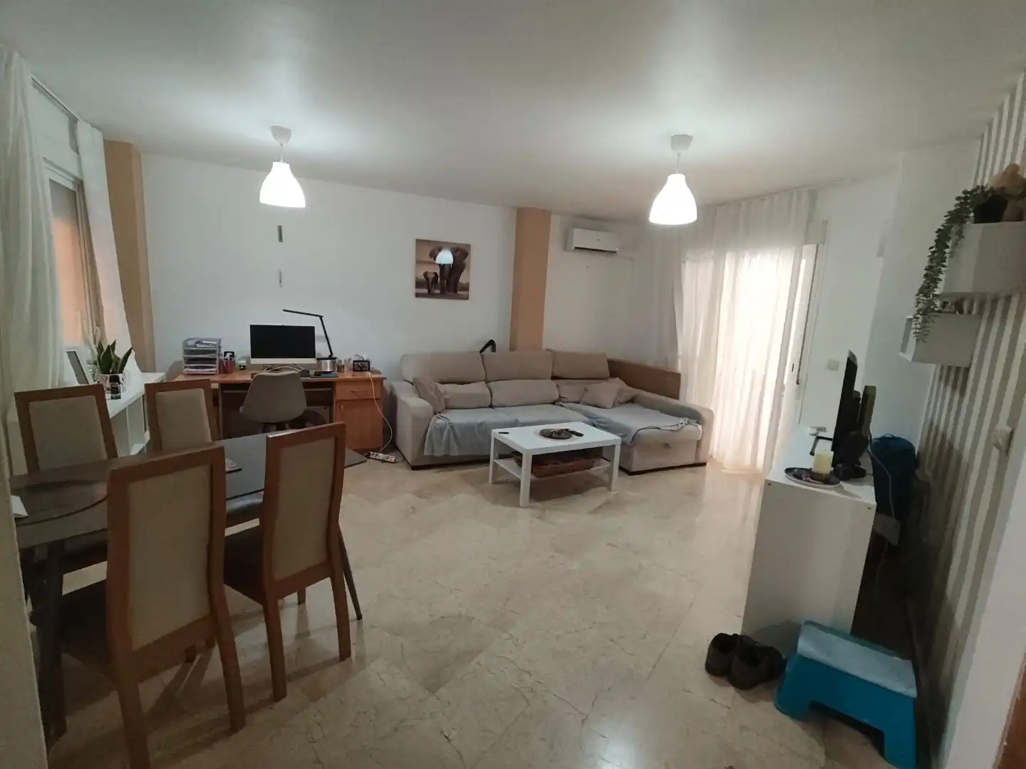 Sala d'estar de Pis en venda en Mijas amb Aire condicionat, Terrassa i Piscina