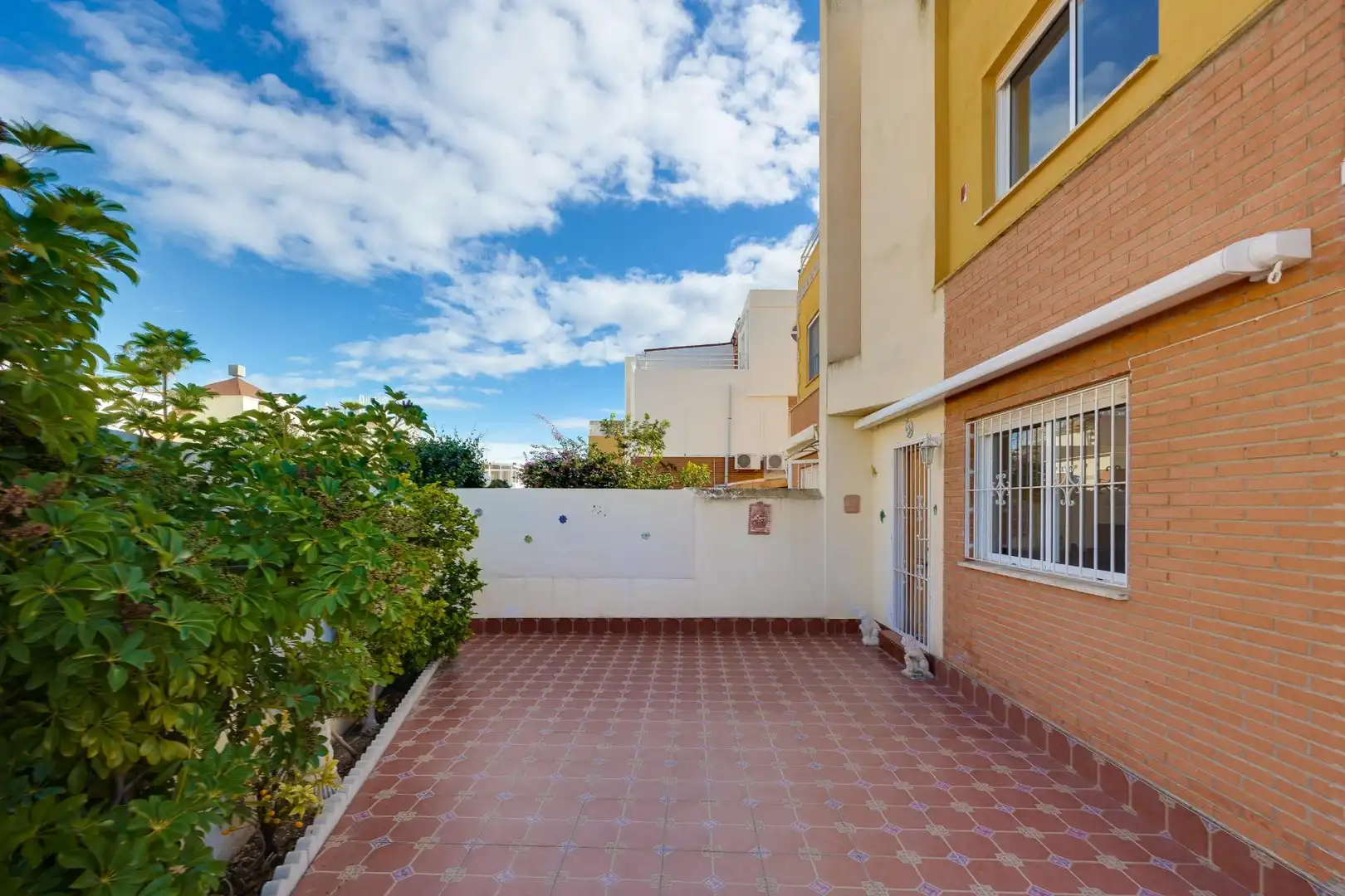 Vista exterior de Casa o chalet en venta en Torrevieja con Jardín privado, Terraza y Trastero