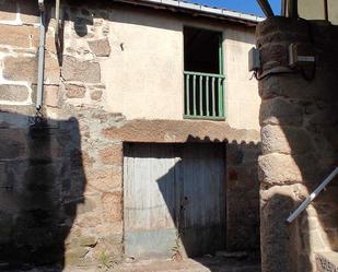 Vista exterior de Casa adosada en venda en Maceda