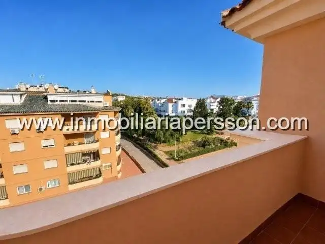 Piso con terraza en venta en San Luis de Sabinillas, imagen 4
