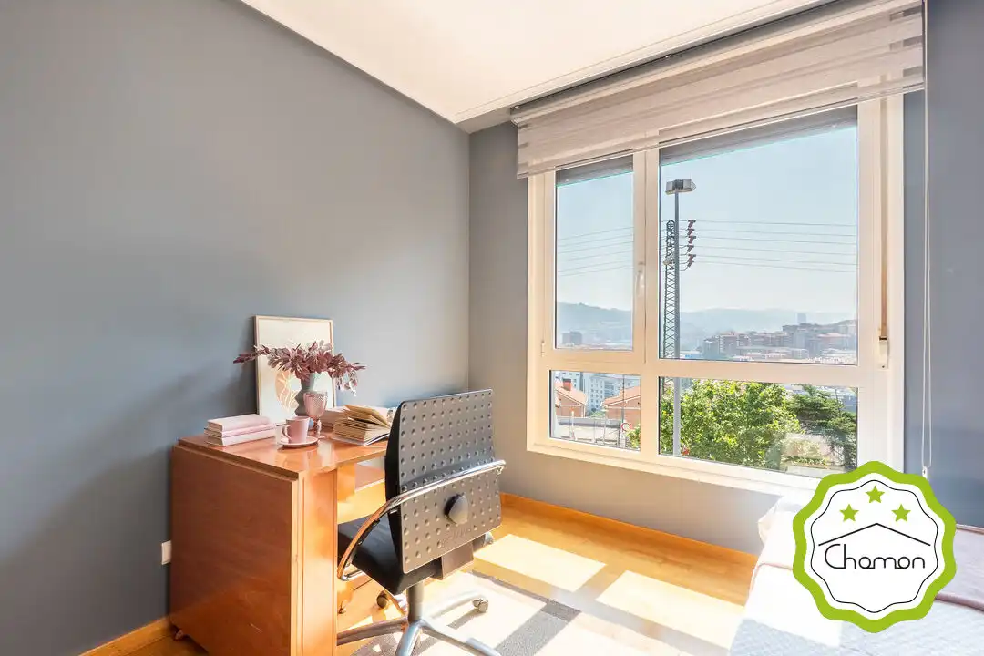 Schlafzimmer von Einfamilien-Reihenhaus zum Verkauf in Barakaldo  mit Heizung, Privatgarten und Terrasse