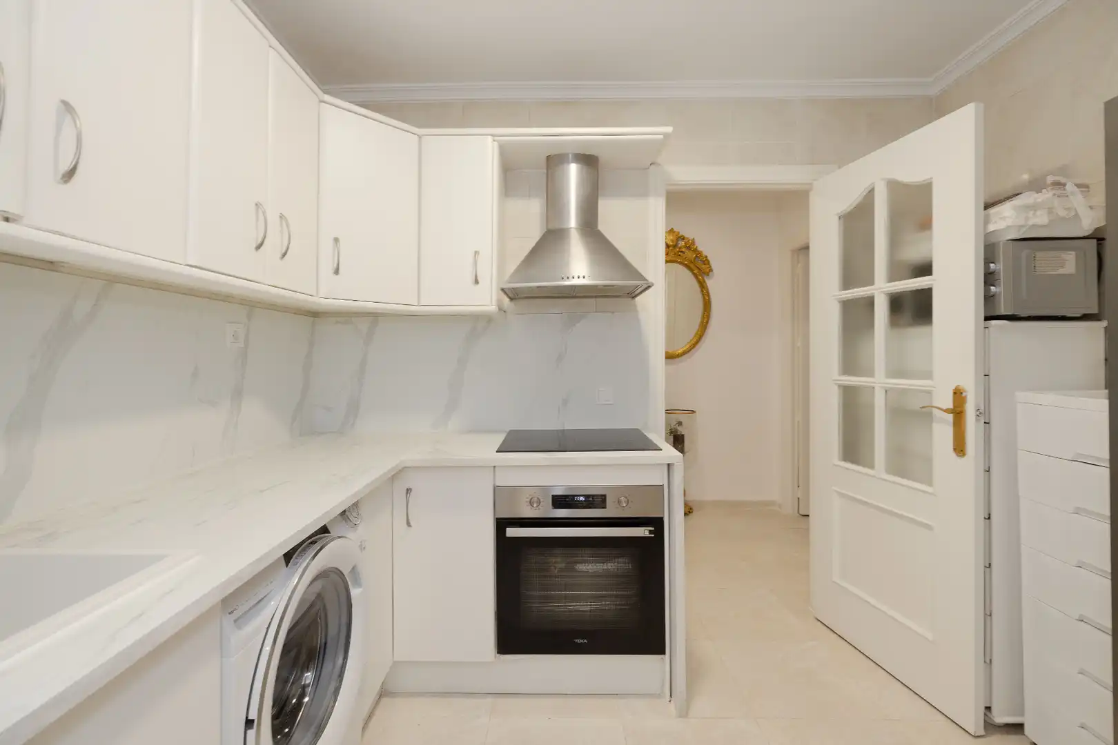 Cocina de Planta baja en venta en Marbella con Terraza y Piscina comunitaria