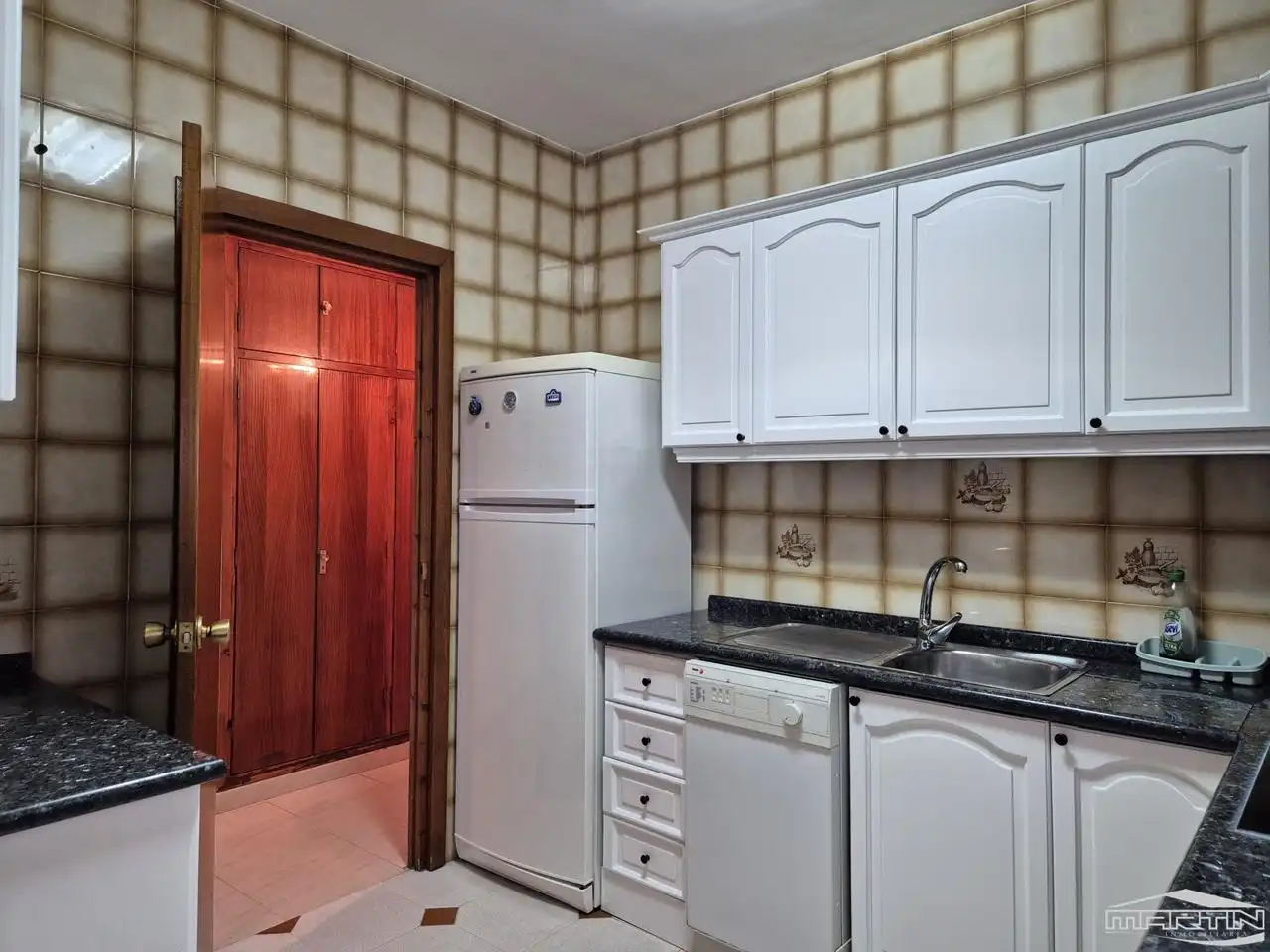 Kitchen of Flat for rent in Lucena  with Air Conditioner, Terrace and Storage room