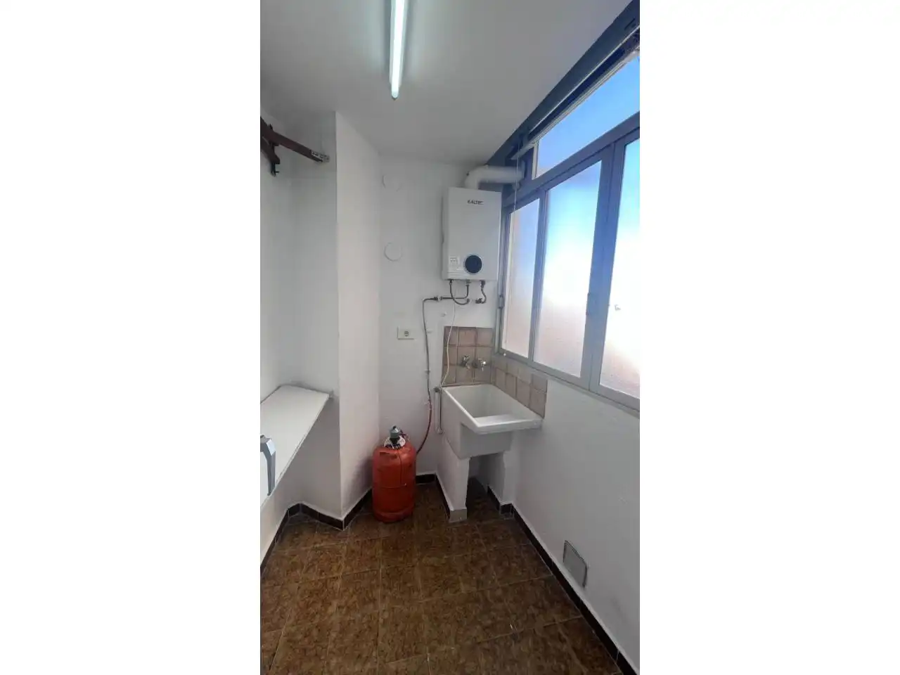 Flat for rent in Avenida Pere IV, Llombai