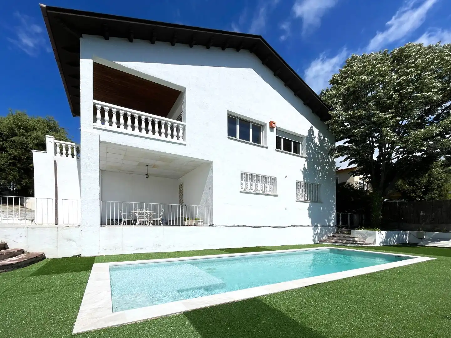 Casa amb piscina en venda a Tres pins 15