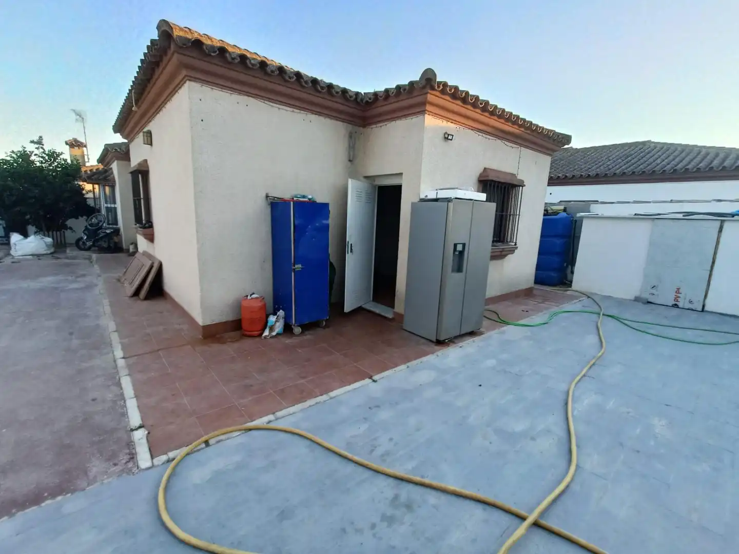 Vista exterior de Casa o xalet en venda en La Banda - Campo de Fútbol