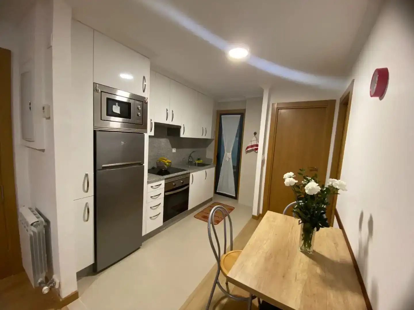 Kitchen of Flat for rent in Vigo   with Parquet flooring, Storage room and Furnished