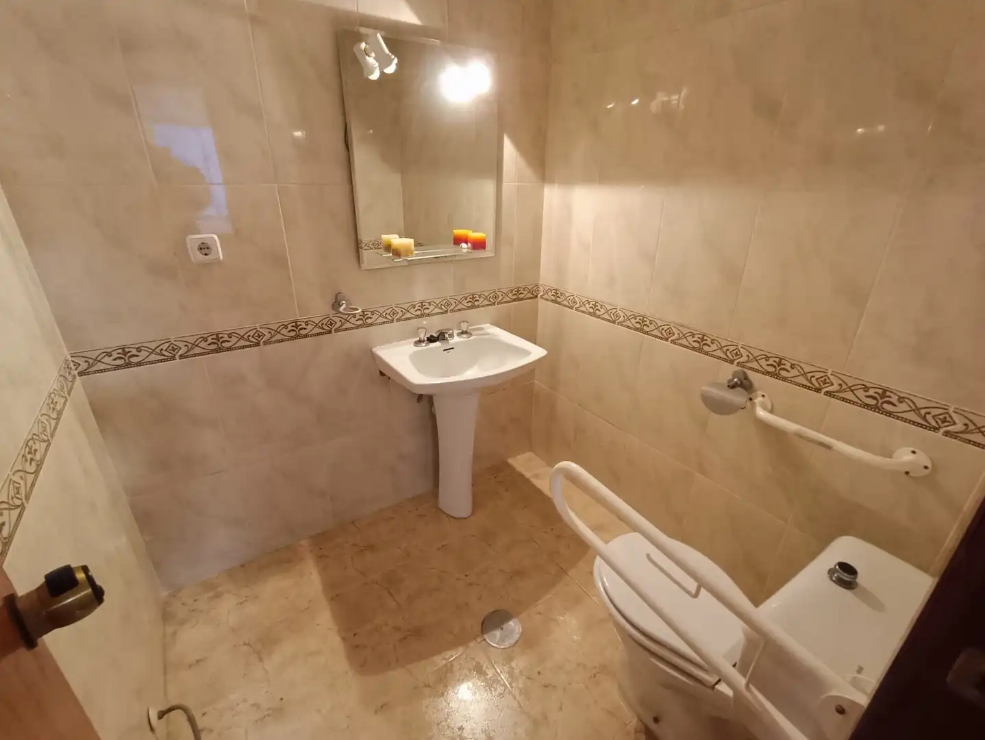 Badezimmer von Wohnung zum Verkauf in Cartagena mit Klimaanlage