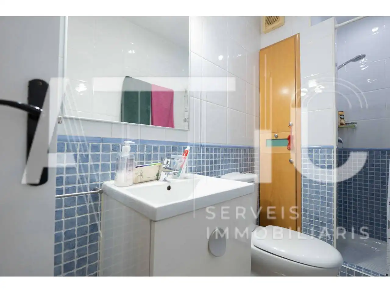 Habitación de Apartamento en venta en Sabadell con Aire acondicionado, Calefacción y Trastero