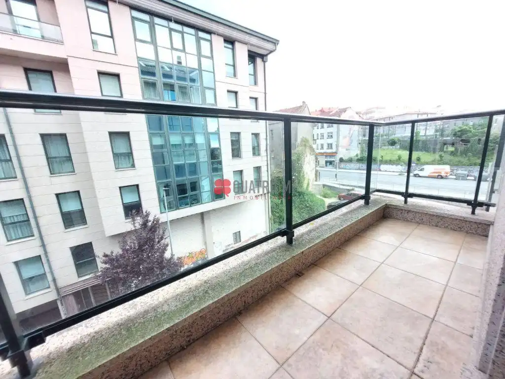 Terrasse von Wohnung zur Miete in Castiñeiriño - Cruceiro de Sar