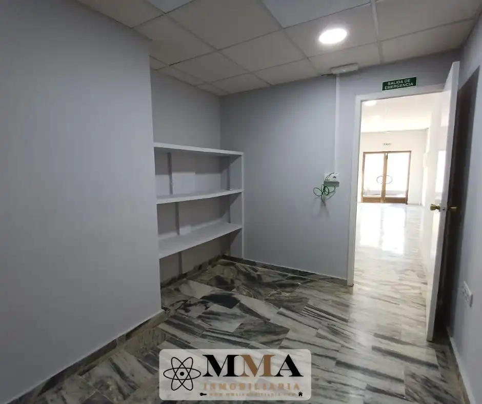Business premises for sale in Paseo de las Palmeras 27, imagen 4