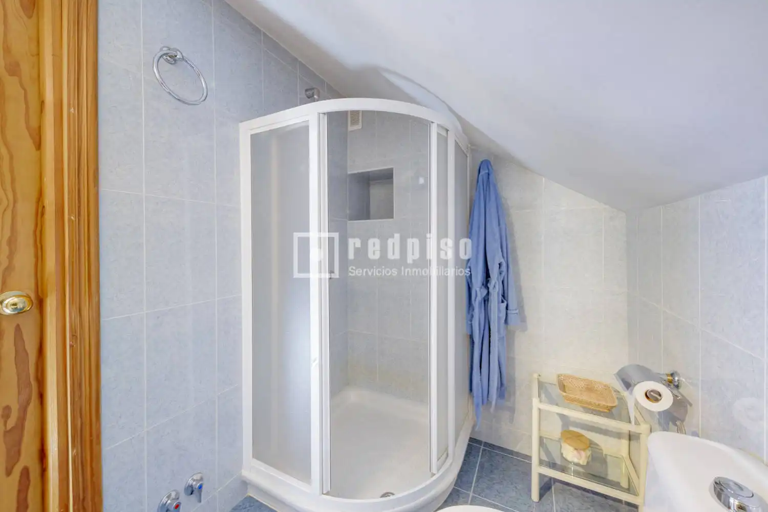 Bathroom of Houses for sale in Pozuelo de Alarcón  with Air Conditioner, Heating and Parquet flooring