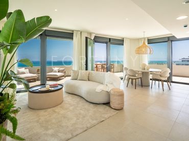 Ático con piscina en venta en Avenida Mar de Alborán